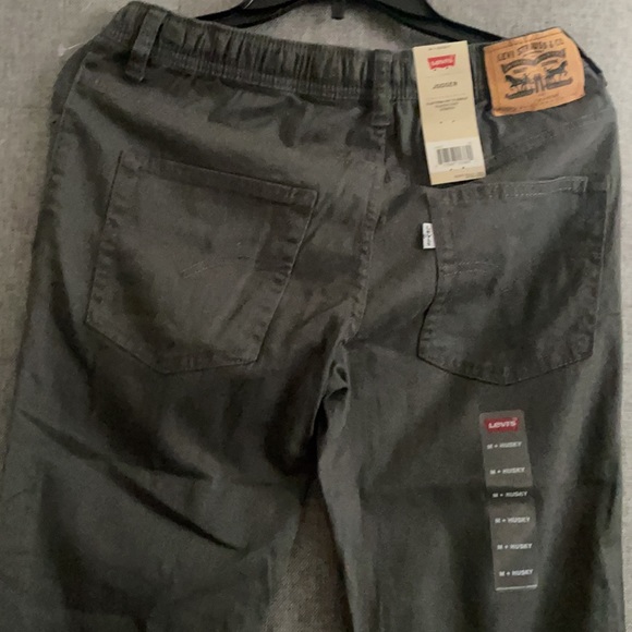 🎉HOST PICK 🎉Levi’s joggers🎉 - Picture 7 of 11